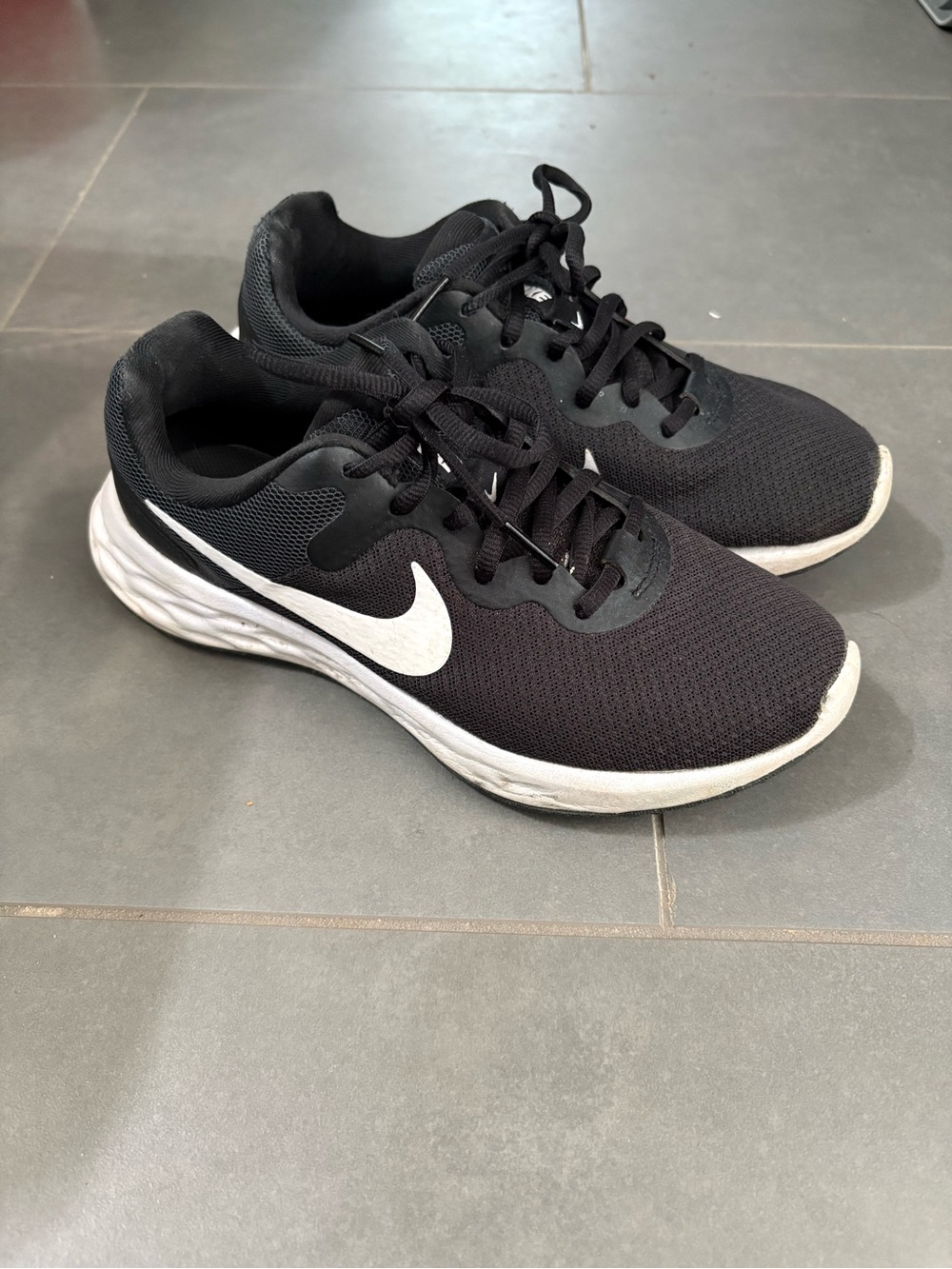 Nike Black Athletic Sneakers with White Swoosh